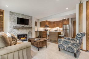 Laurelwood Condominiums 301